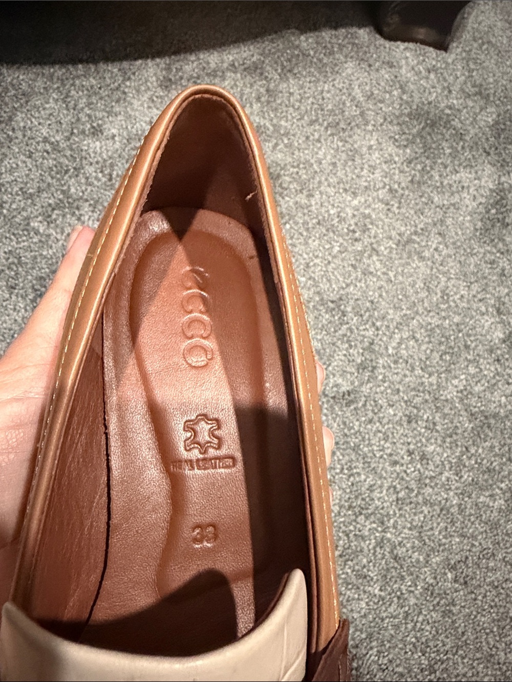 Ecco Two-Tone Tan, Cream & Brown Leather Penny Loafers. Size 38 (8) women - Picture 5 of 5